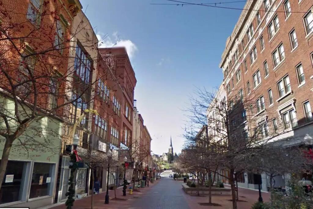 Escape On Hambright'S Alley! Walk 2 Everything! Cyclists Welcome! 1St Fl Unit A Cumberland Ngoại thất bức ảnh